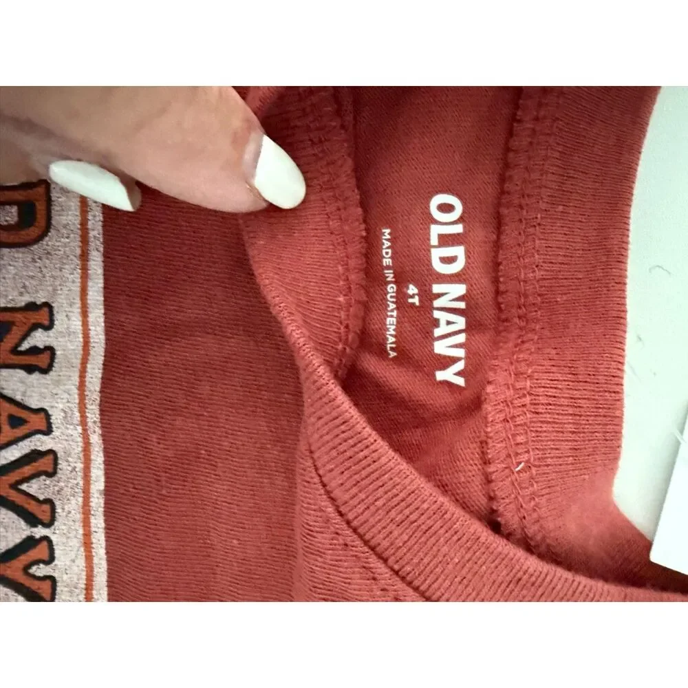 Old Navy 4t red tee
